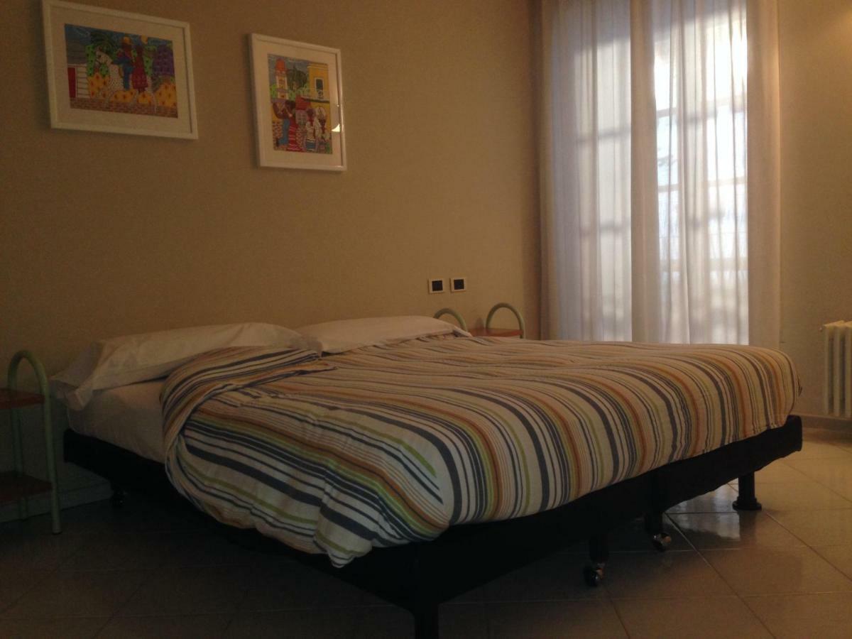 Casa Vacanza Piazza Орта-Сан-Джулио Номер фото